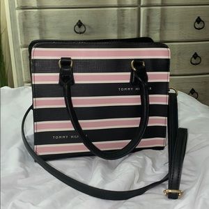 Tommy Hilfiger Purse